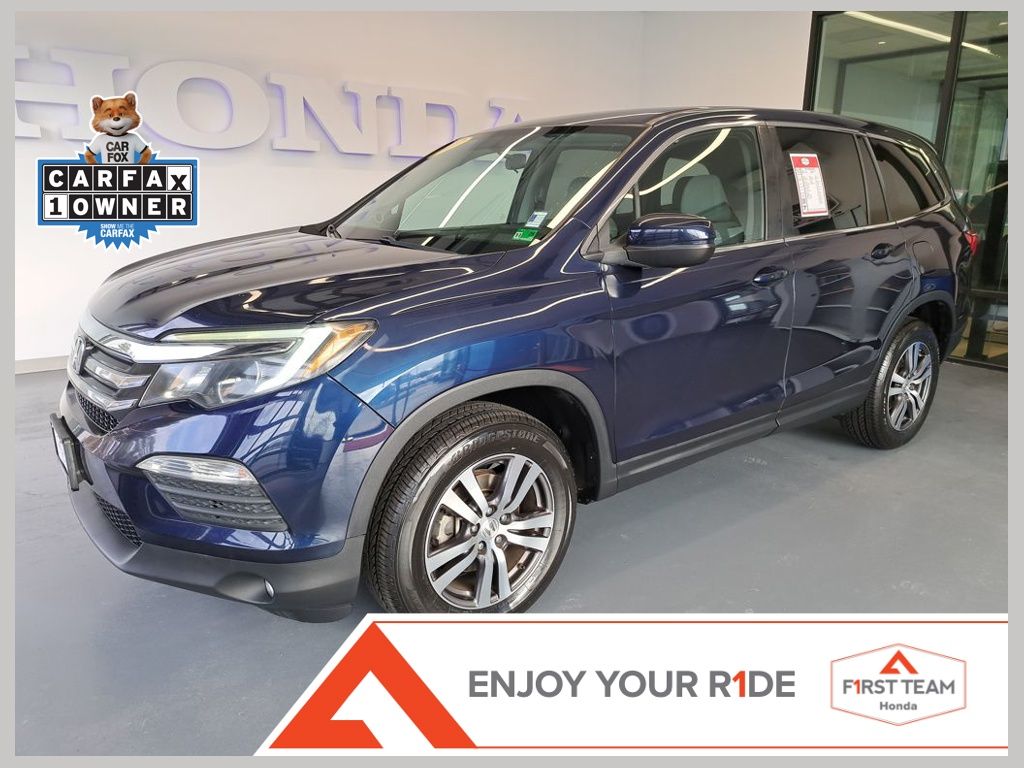 2017 Honda Pilot EX's photo