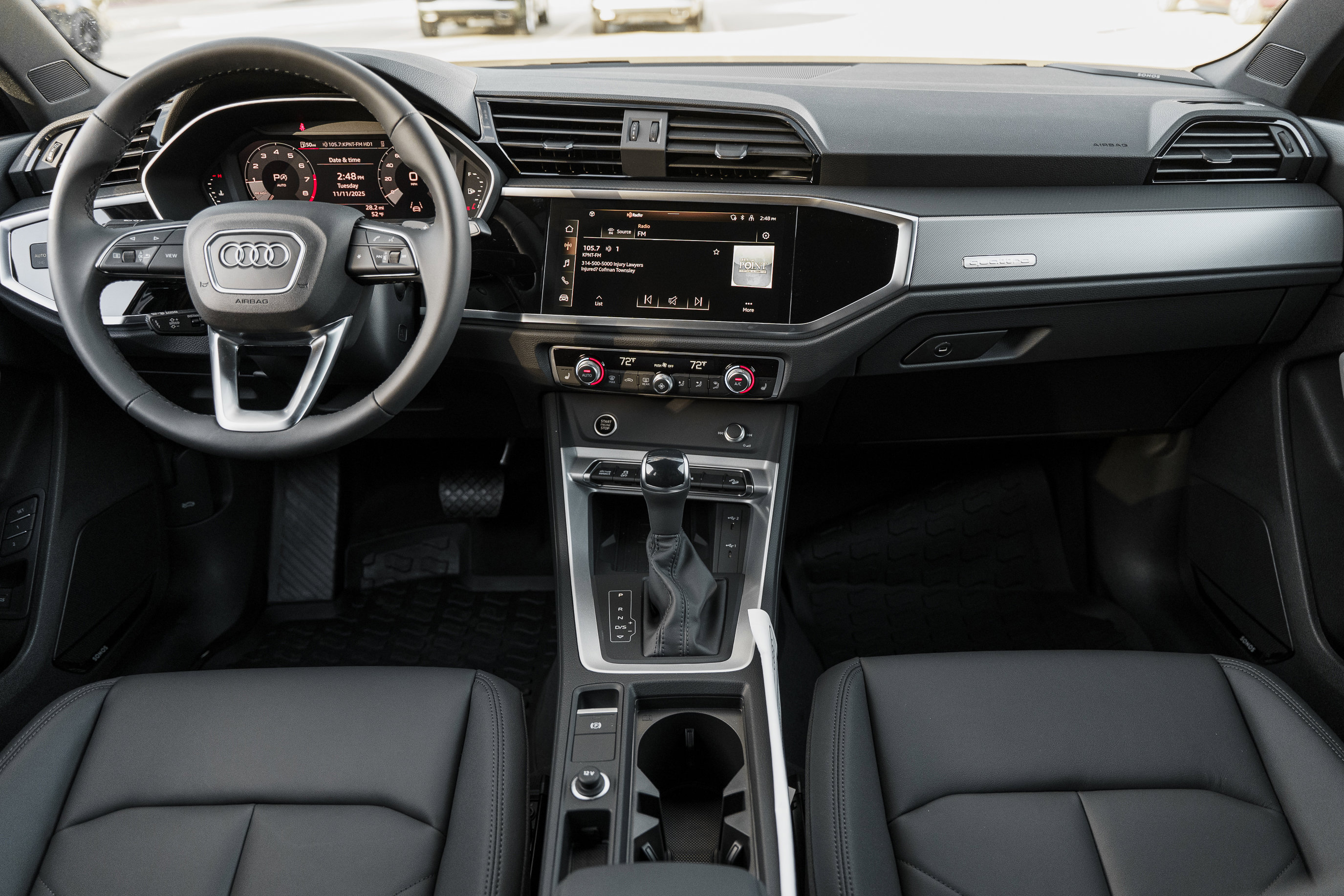 2025 Audi Q3 S line Premium photo 4