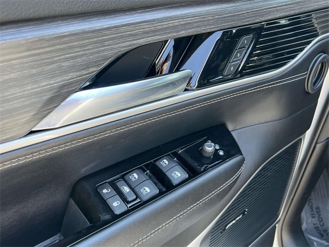 2023 Jeep Wagoneer Series III photo 16