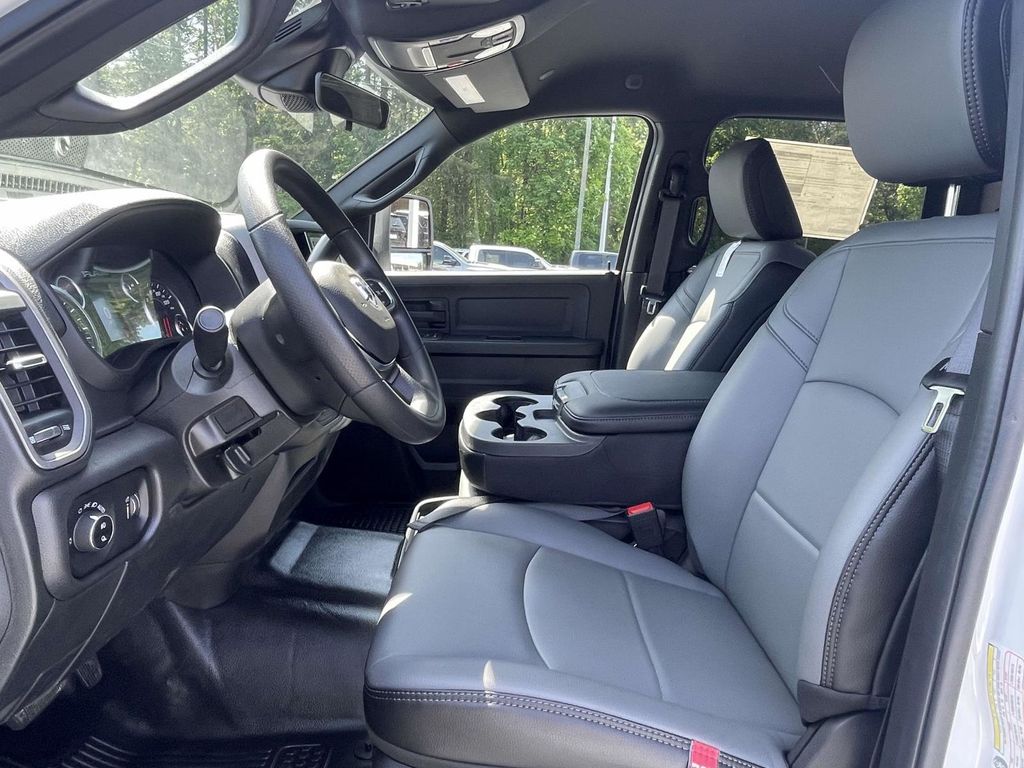 2025 Ram 2500 Tradesman photo 23