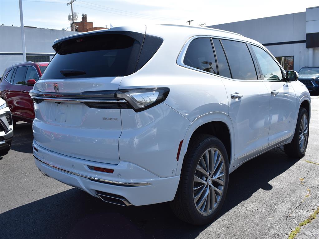 2026 Buick Enclave Avenir photo 9