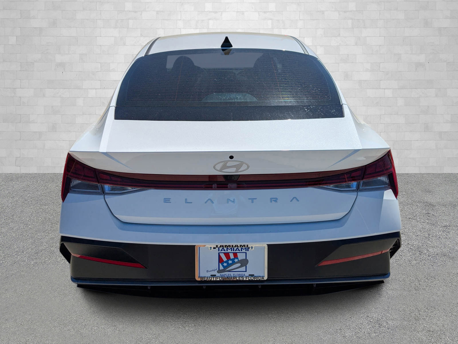 2025 Hyundai Elantra SEL Convenience photo 3