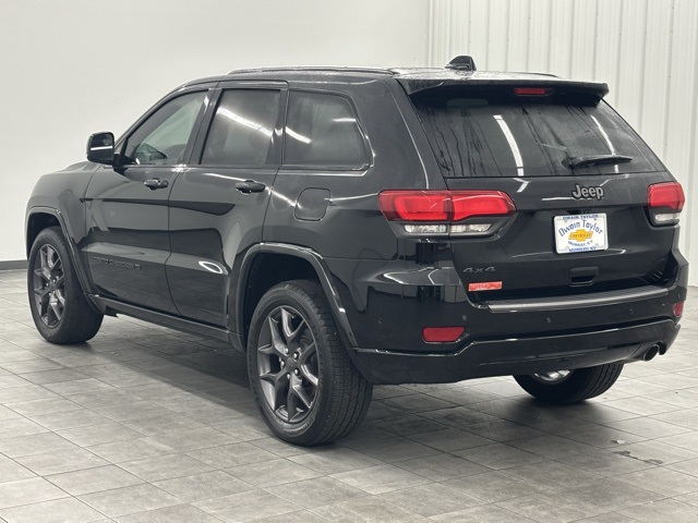 2021 Jeep Grand Cherokee Anniversary Edition photo 4