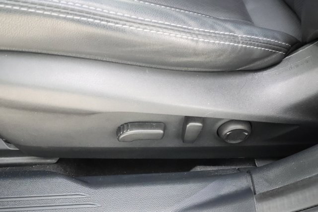 2022 Subaru Outback Limited XT photo 8