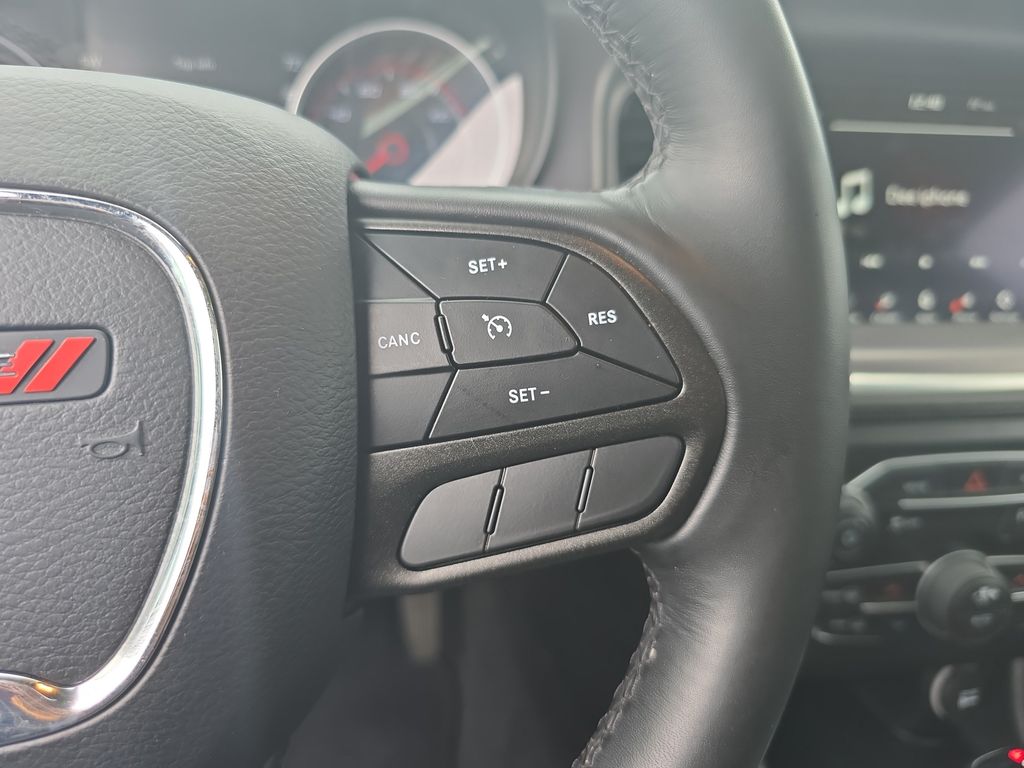 2022 Dodge Charger SXT photo 18