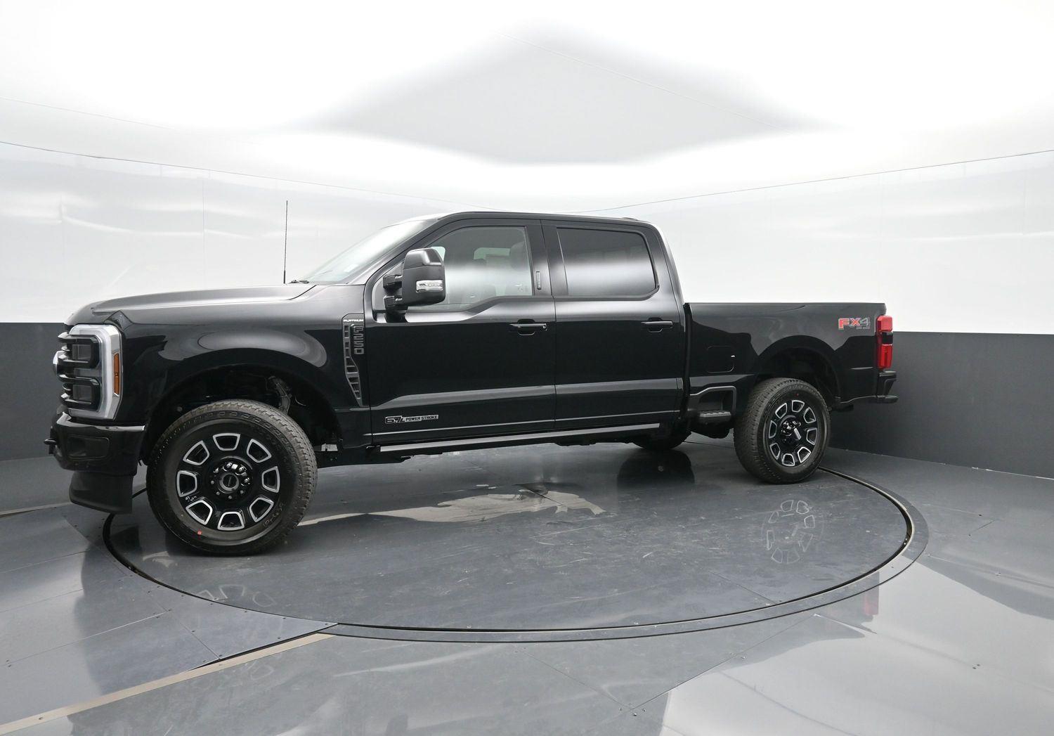 2026 Ford F-250 Super Duty Platinum's photo