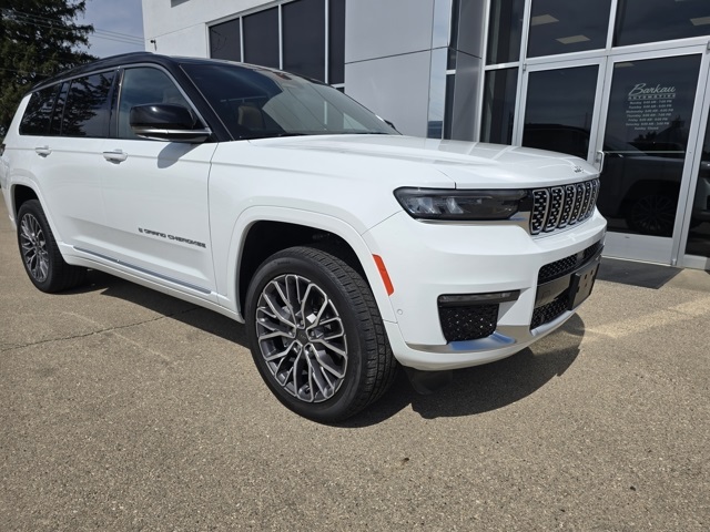 2024 Jeep Grand Cherokee L Summit Reserve's photo