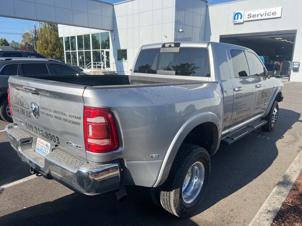 2022 Ram 3500 Laramie photo 13