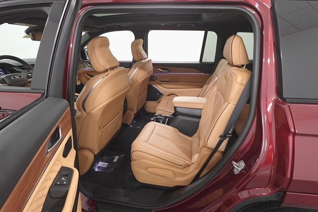2025 Jeep Grand Cherokee L Summit Reserve photo 23