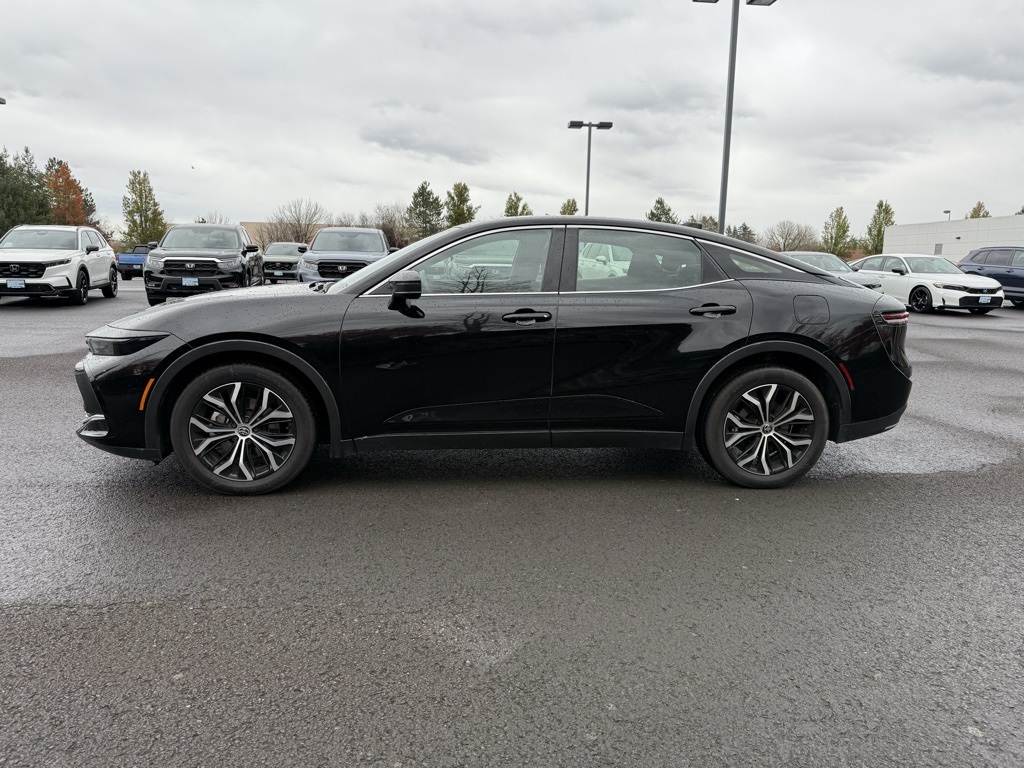 2024 Toyota Crown XLE photo 4