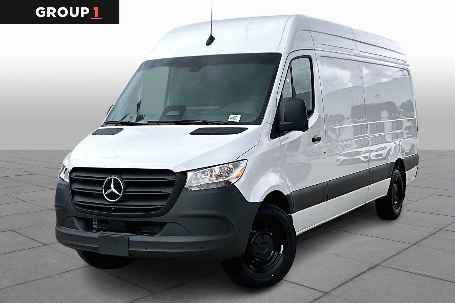 2026 Mercedes-Benz Sprinter Cargo Van Base's photo