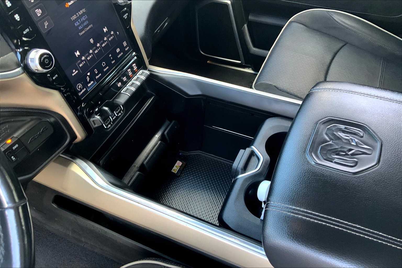 2022 Ram 2500 Laramie photo 15