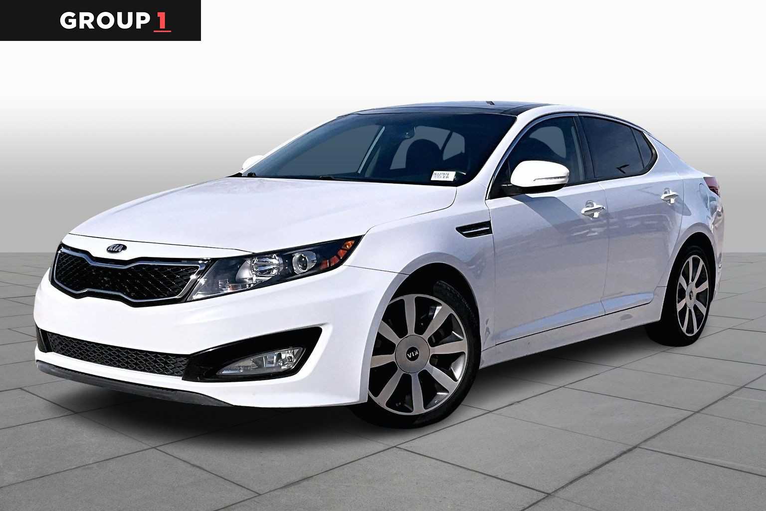 2013 Kia Optima SX's photo
