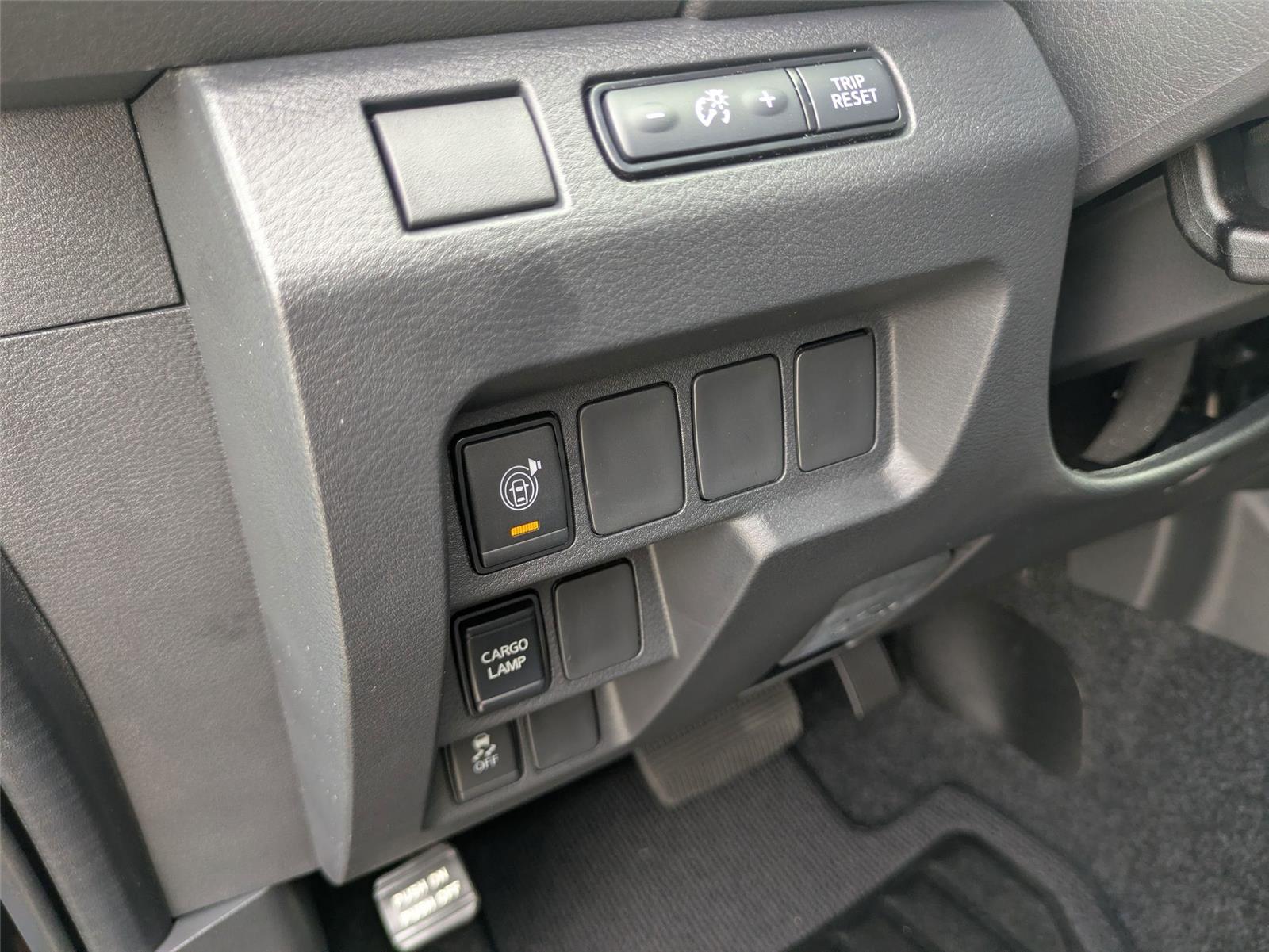 2026 Nissan Frontier SV photo 18