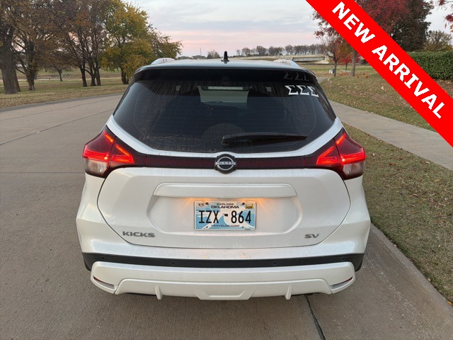 2022 Nissan Kicks SV photo 4