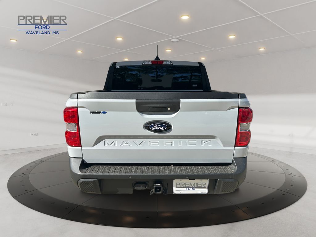 2025 Ford Maverick XLT photo 2