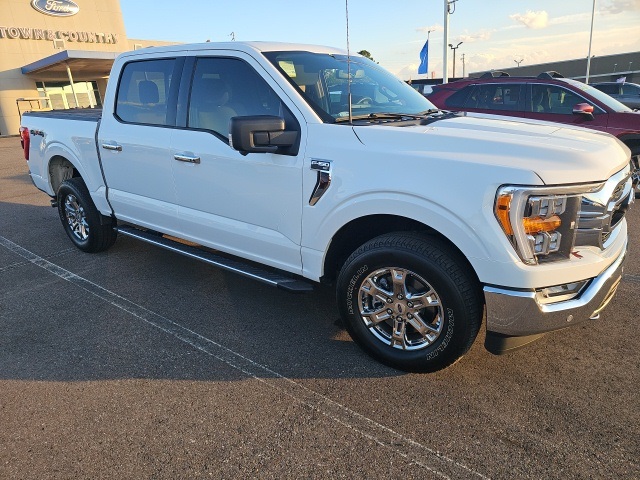 2021 Ford F-150 XLT's photo