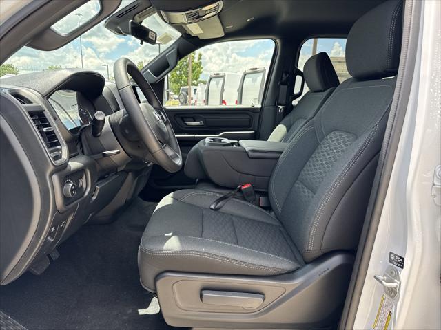 2025 Ram 1500 Tradesman photo 4