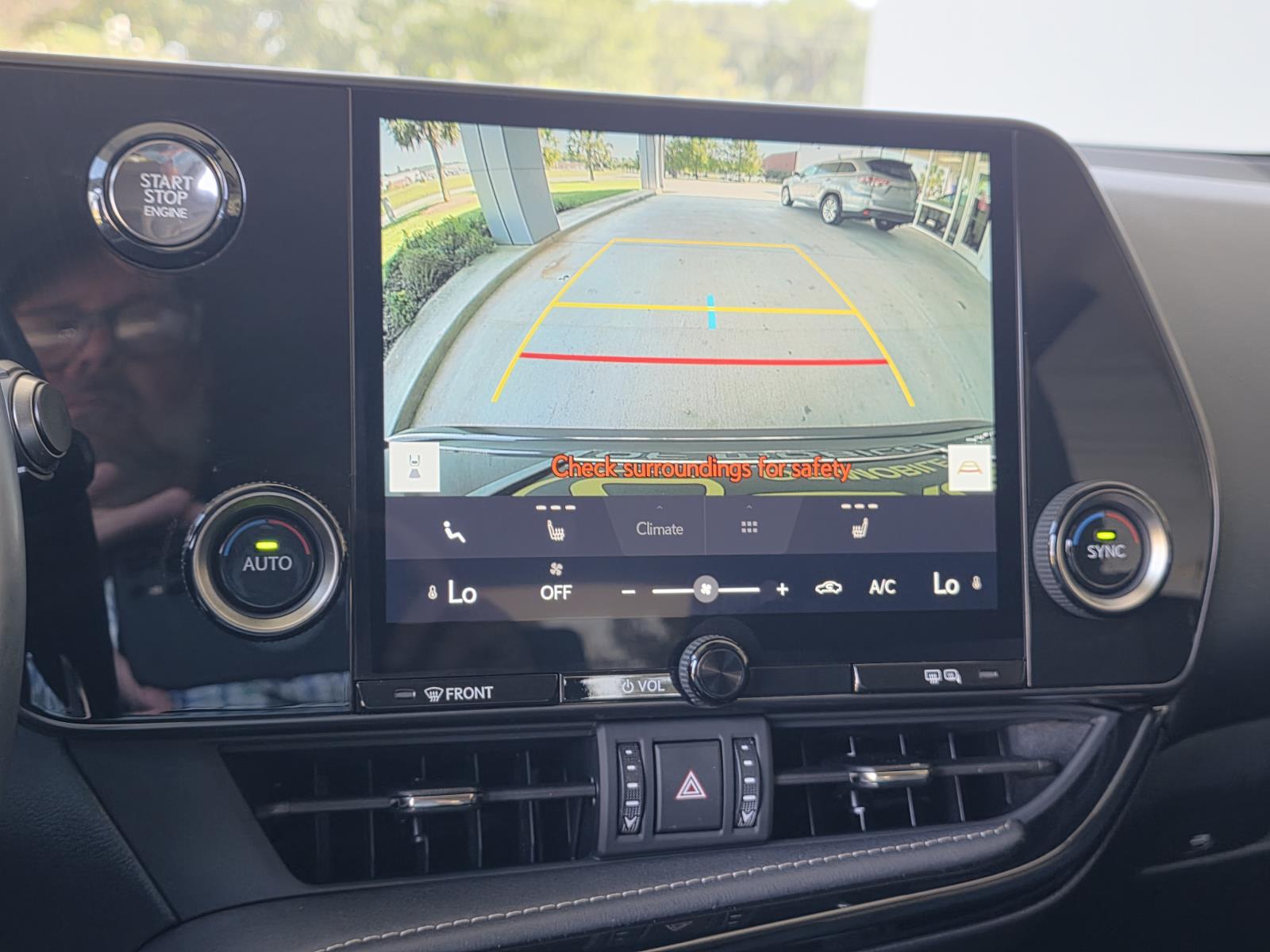 2025 Lexus NX 250 photo 10