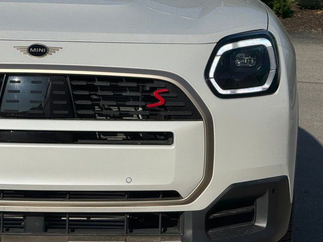 2025 Mini Countryman photo 9