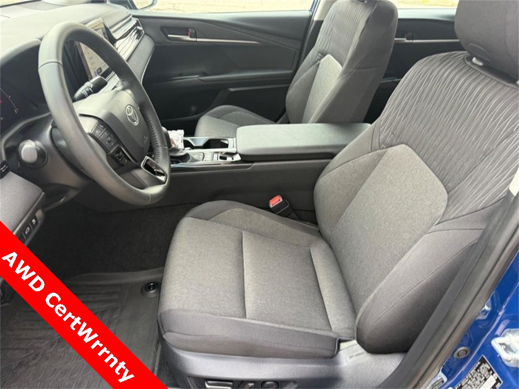 2025 Toyota Camry LE photo 15