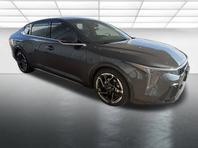 2025 Kia K4 GT-Line's photo