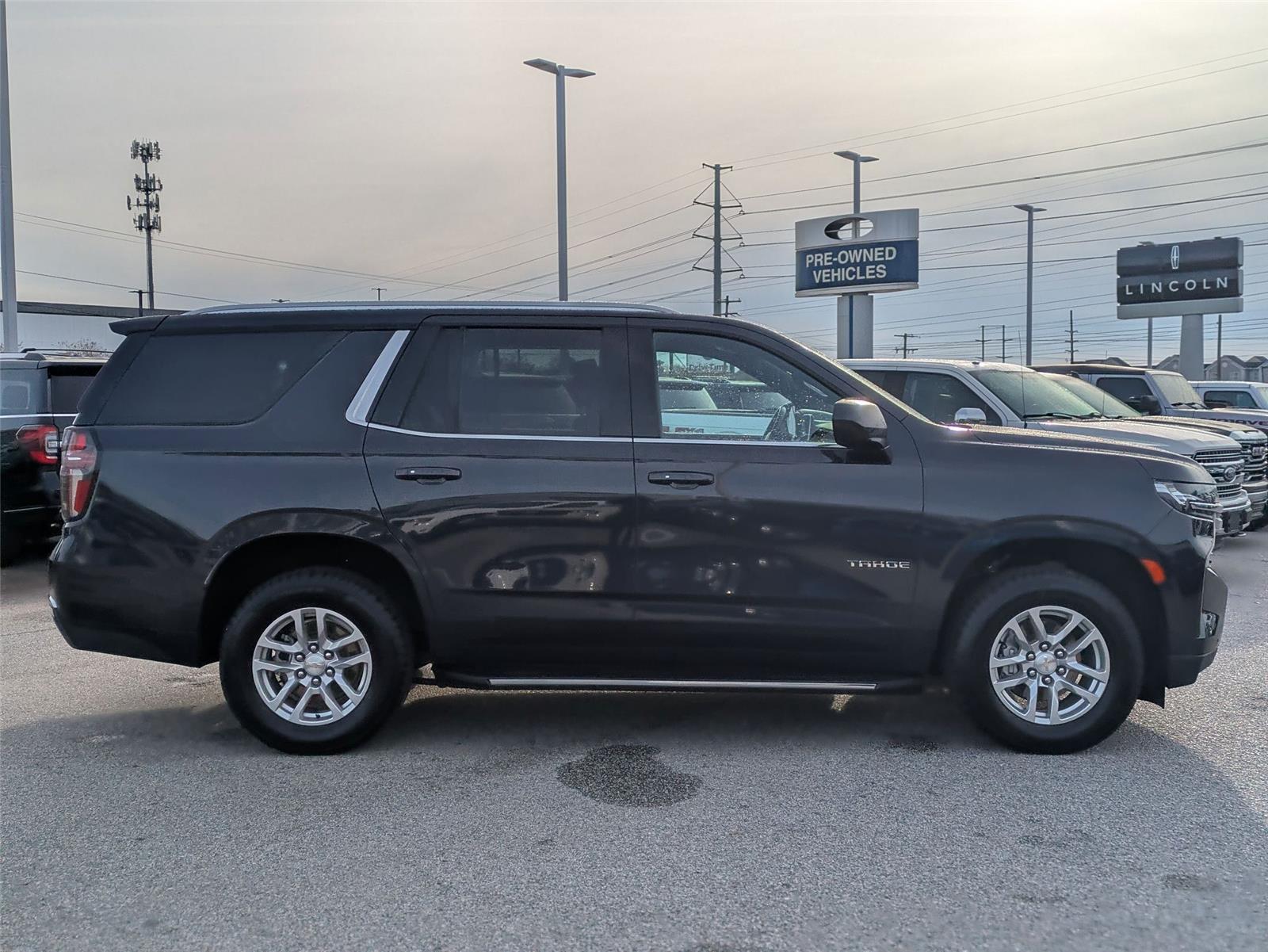 2024 Chevrolet Tahoe LT photo 3