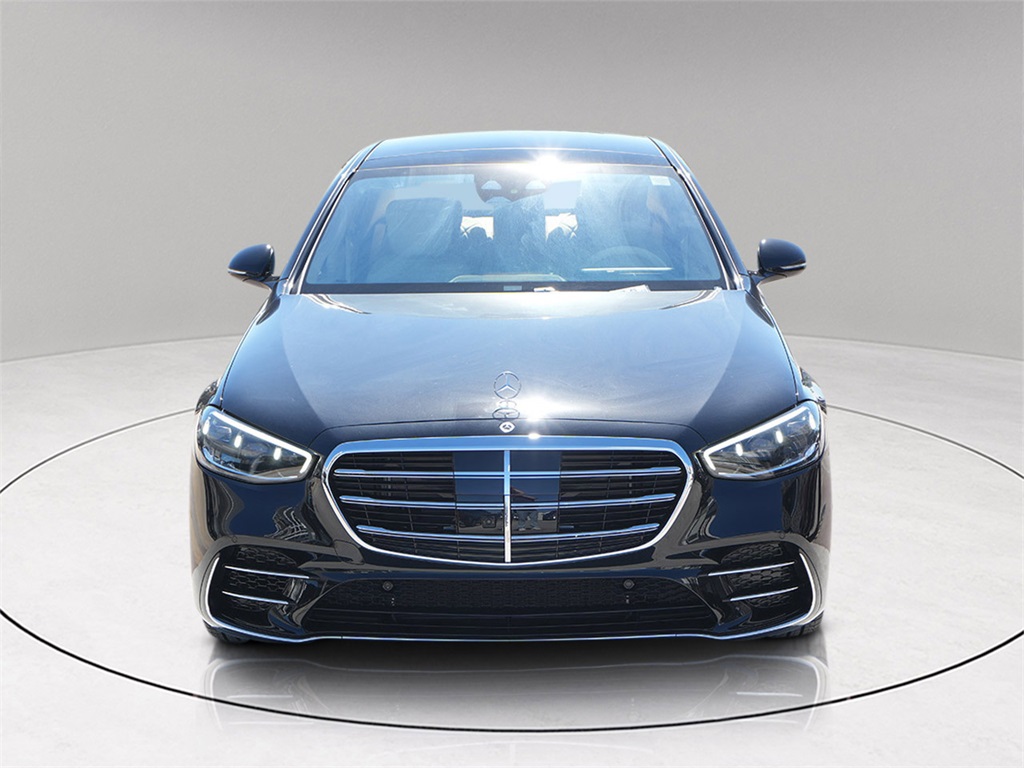 2026 Mercedes Benz S 580 4MATIC photo 2