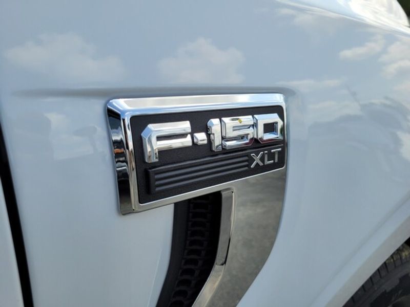 2025 Ford F-150 XLT photo 13
