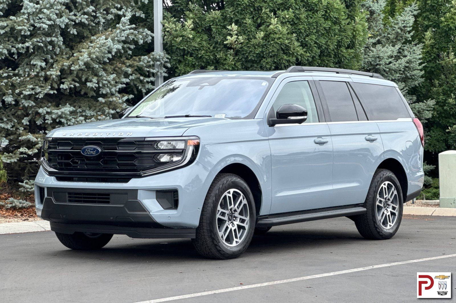 2025 Ford Expedition photo 7