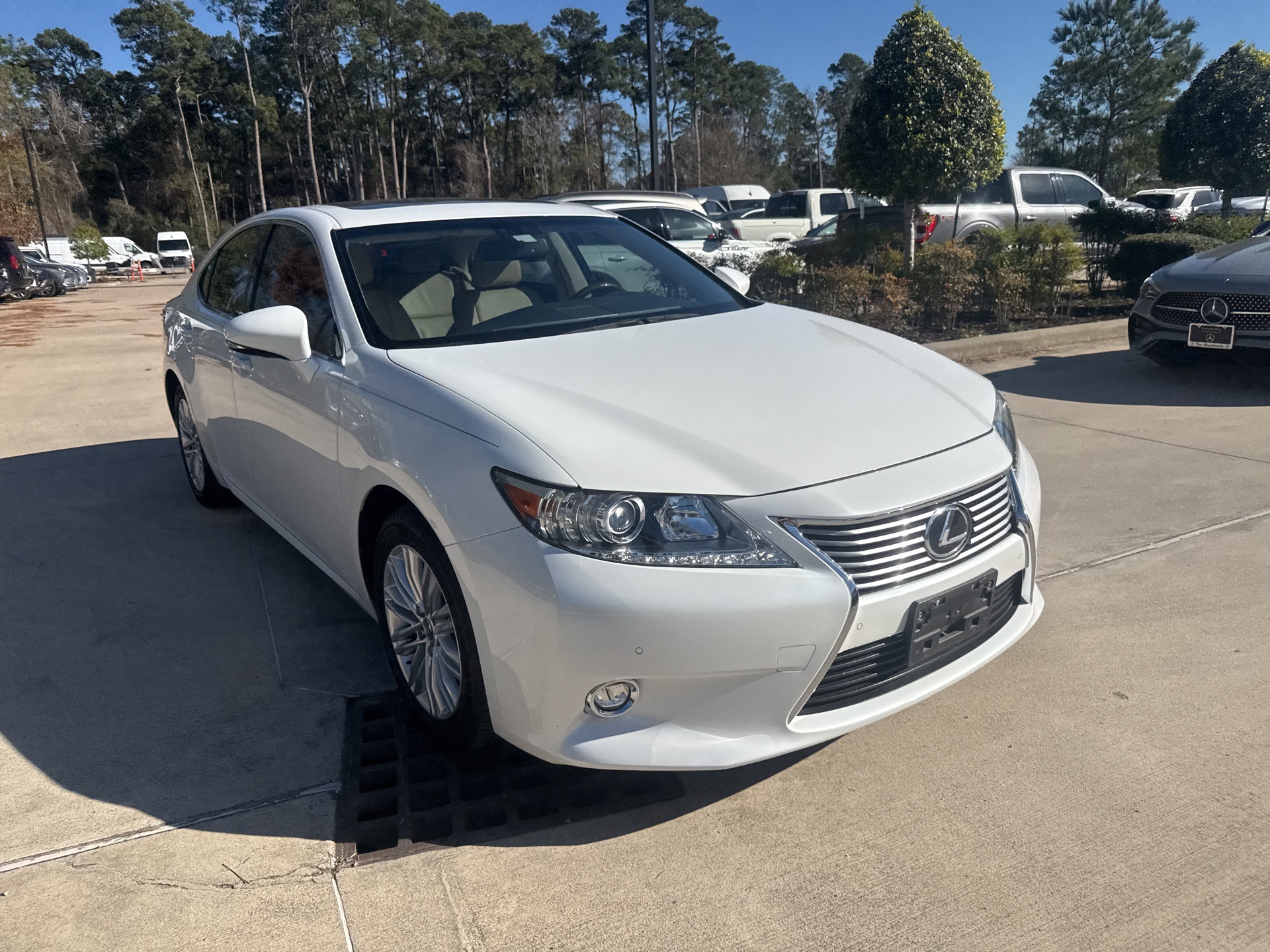 2014 Lexus ES 350's photo