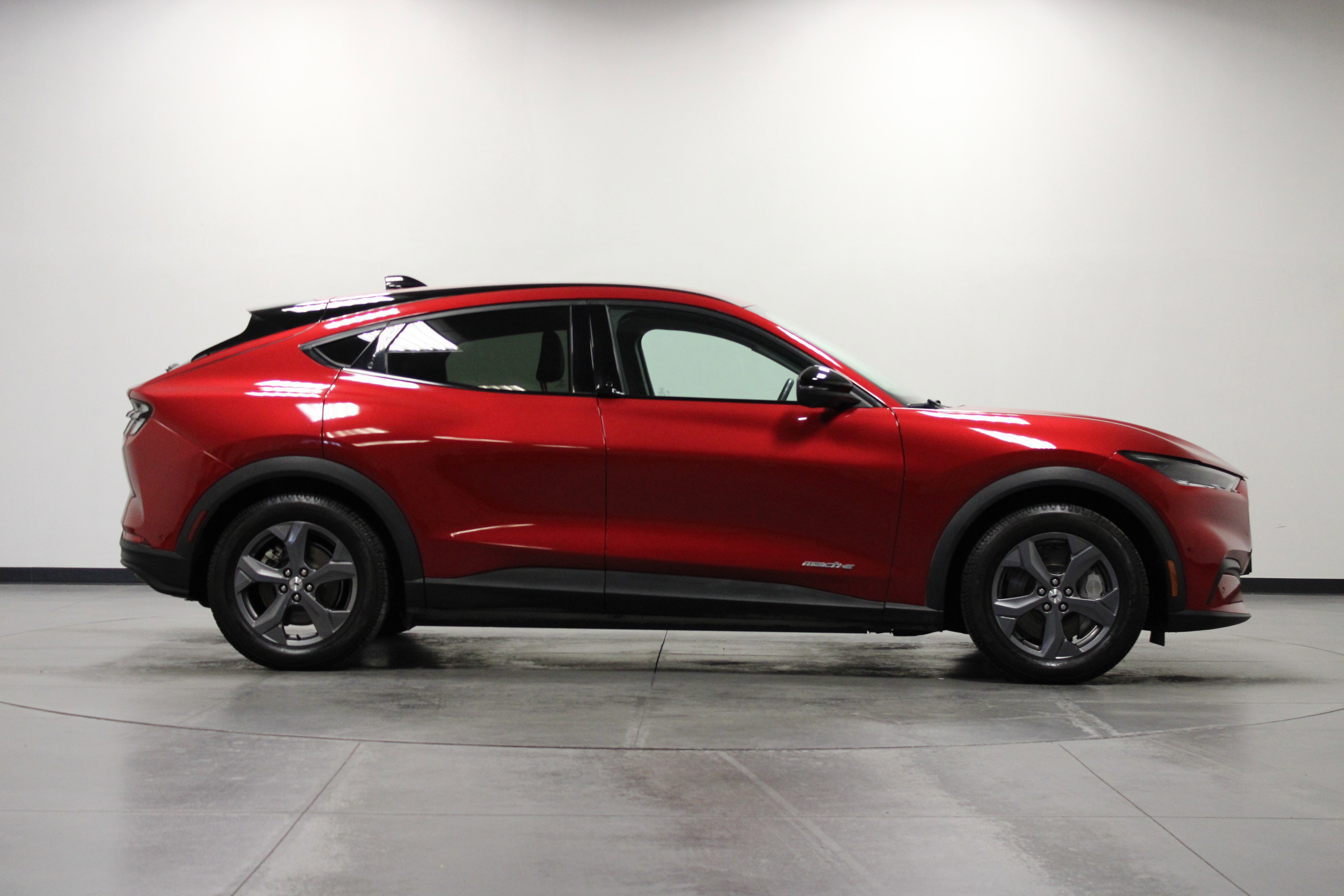 2023 Ford Mustang Mach-E Select photo 2