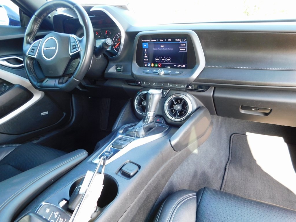 2019 Chevrolet Camaro 1LT photo 14