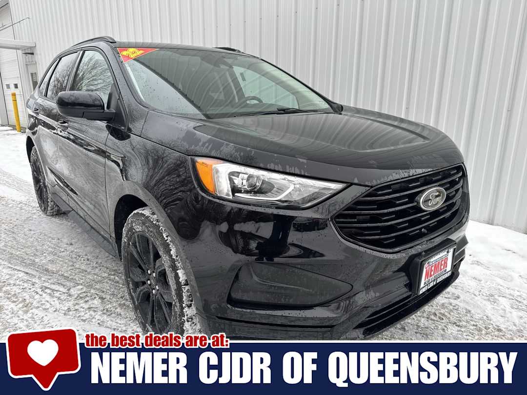 2022 Ford Edge SE's photo