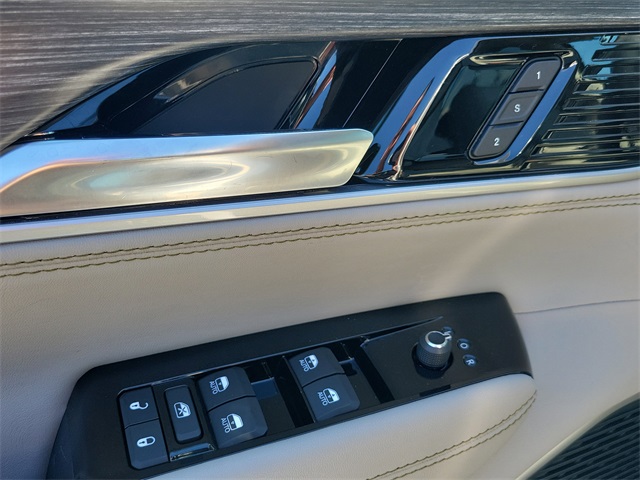 2023 Jeep Wagoneer Series II Limited photo 17