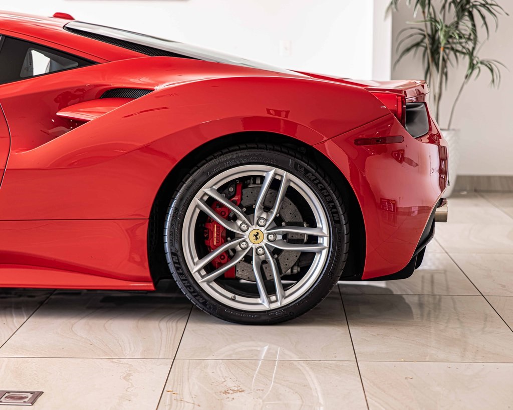 2018 FERRARI 488 - Image 9