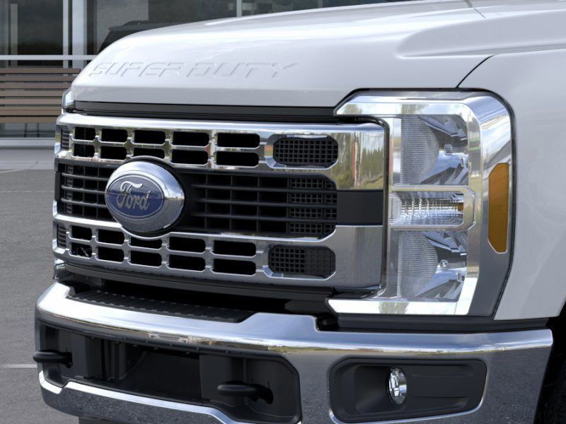 2026 Ford F-350 XLT photo 16