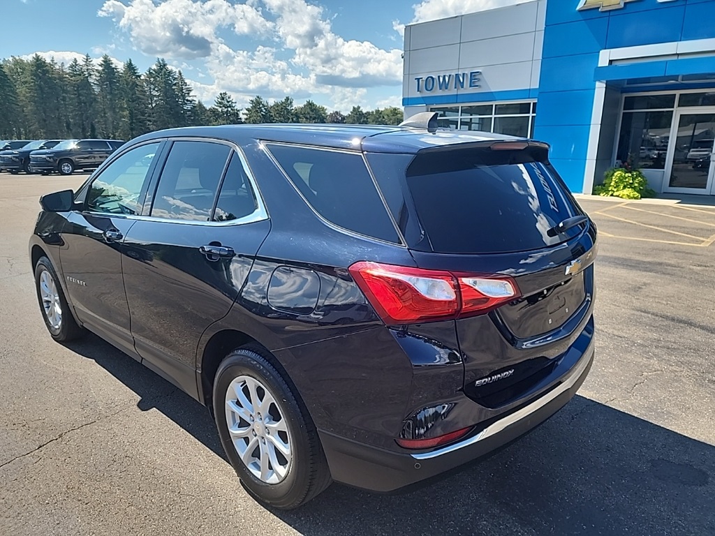 2020 Chevrolet Equinox LT photo 3