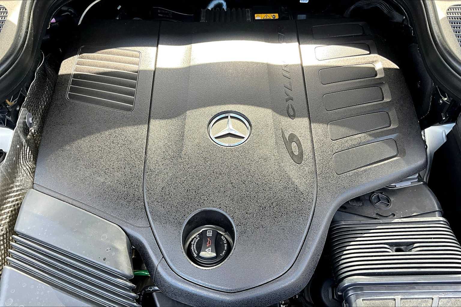 2024 Mercedes Benz GLS 450 4MATIC photo 29