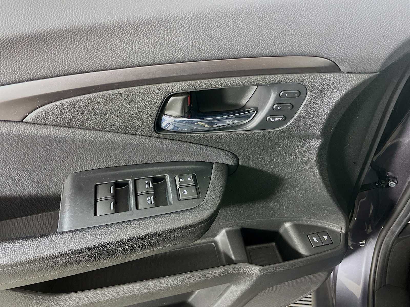2021 Honda Pilot Special Edition photo 14