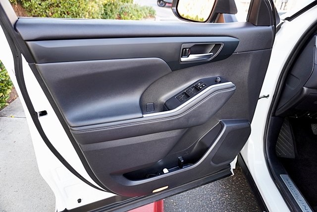 Used 2024 White Toyota LE image 23