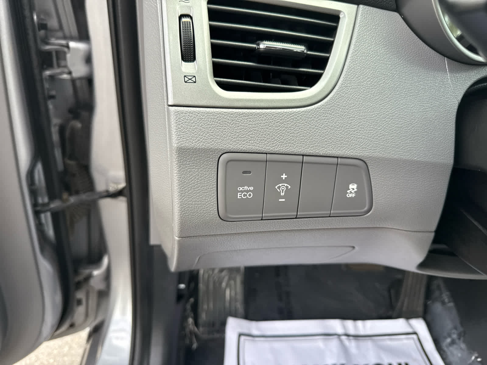 2013 Hyundai Elantra GLS photo 16