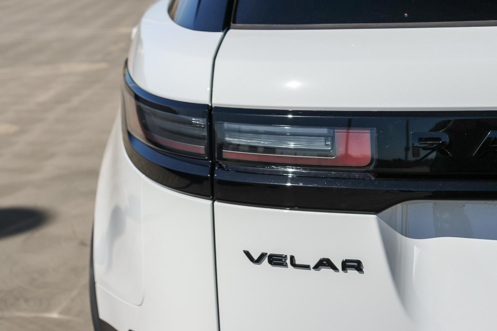 2026 Land Rover Range Rover Velar S photo 7