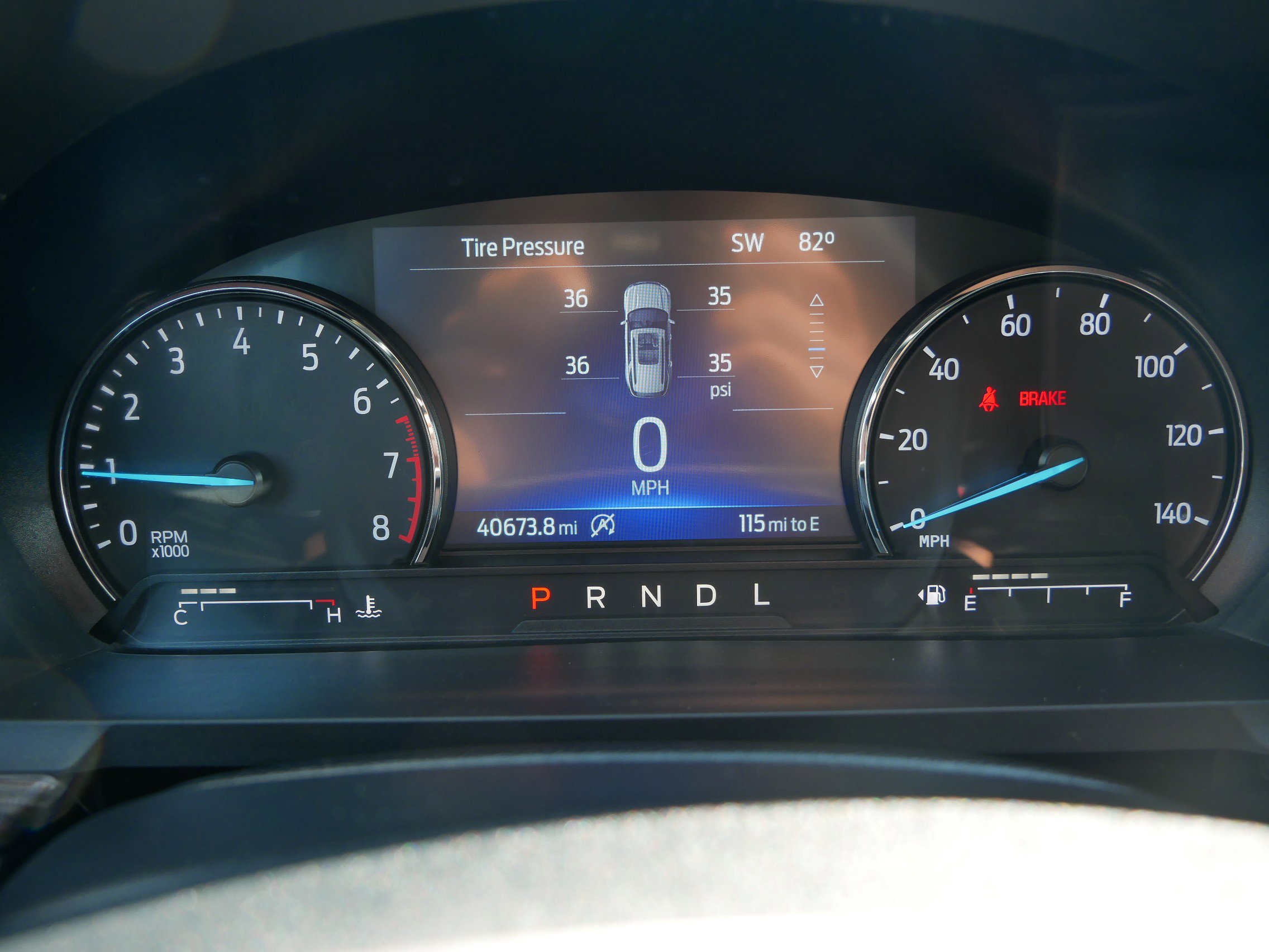 2023 Ford Explorer Limited photo 23