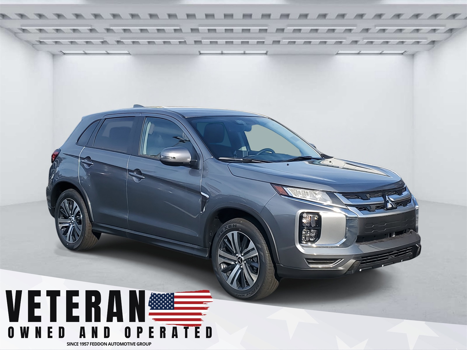 2025 Mitsubishi Outlander Sport SE's photo