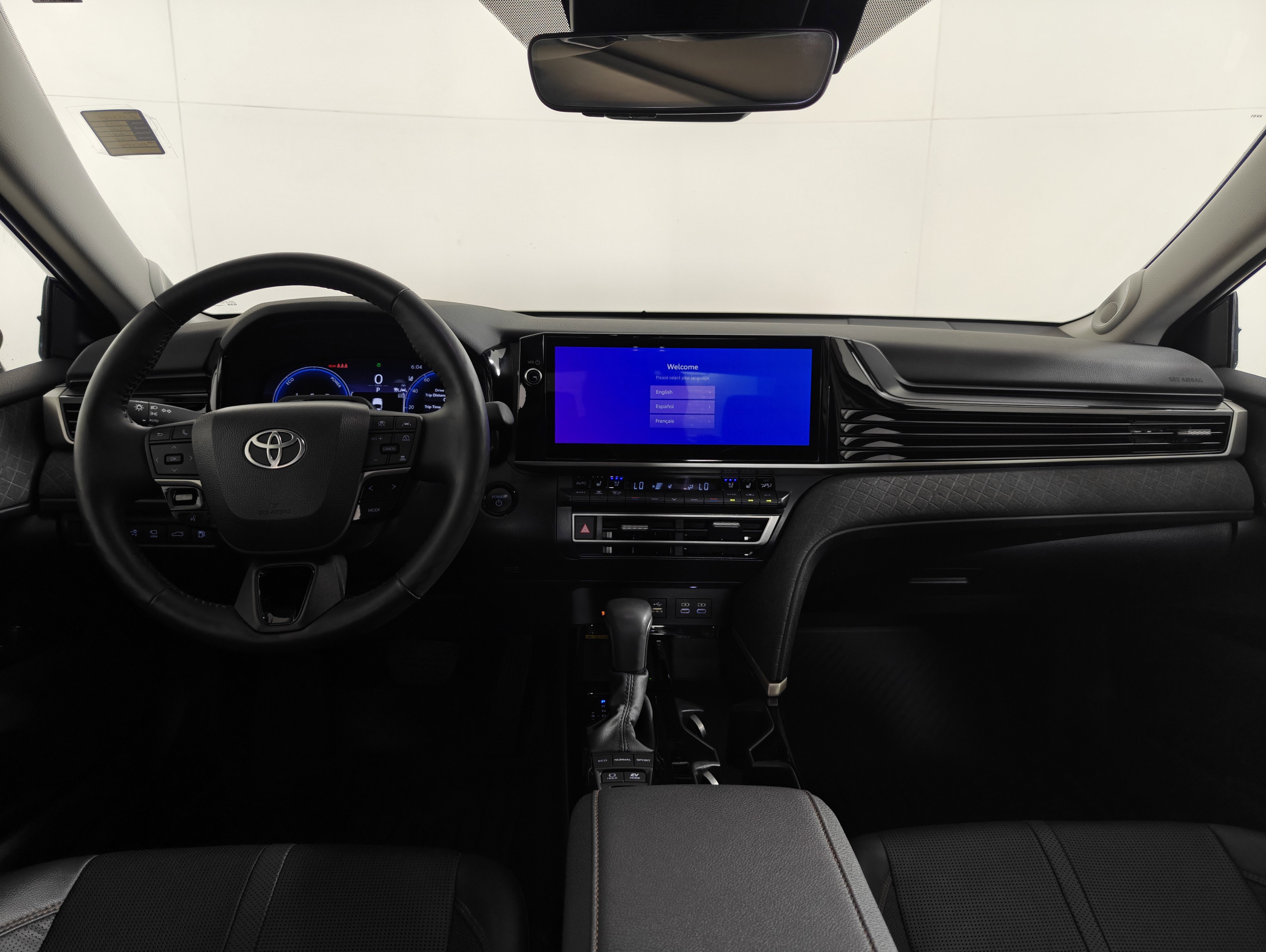 2025 Toyota Camry XLE photo 3