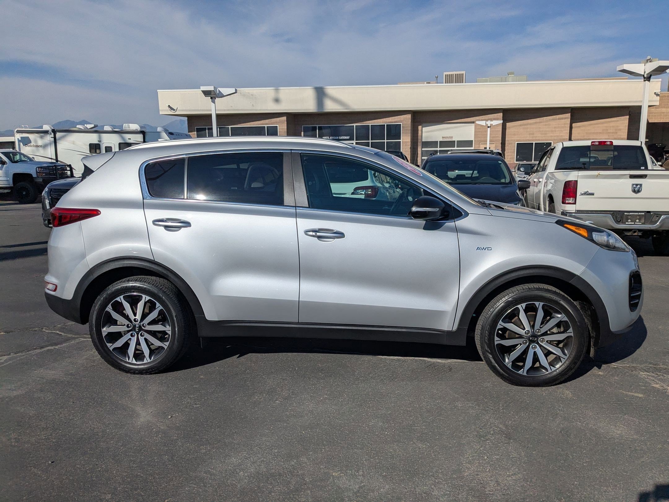 2018 Kia Sportage EX photo 3