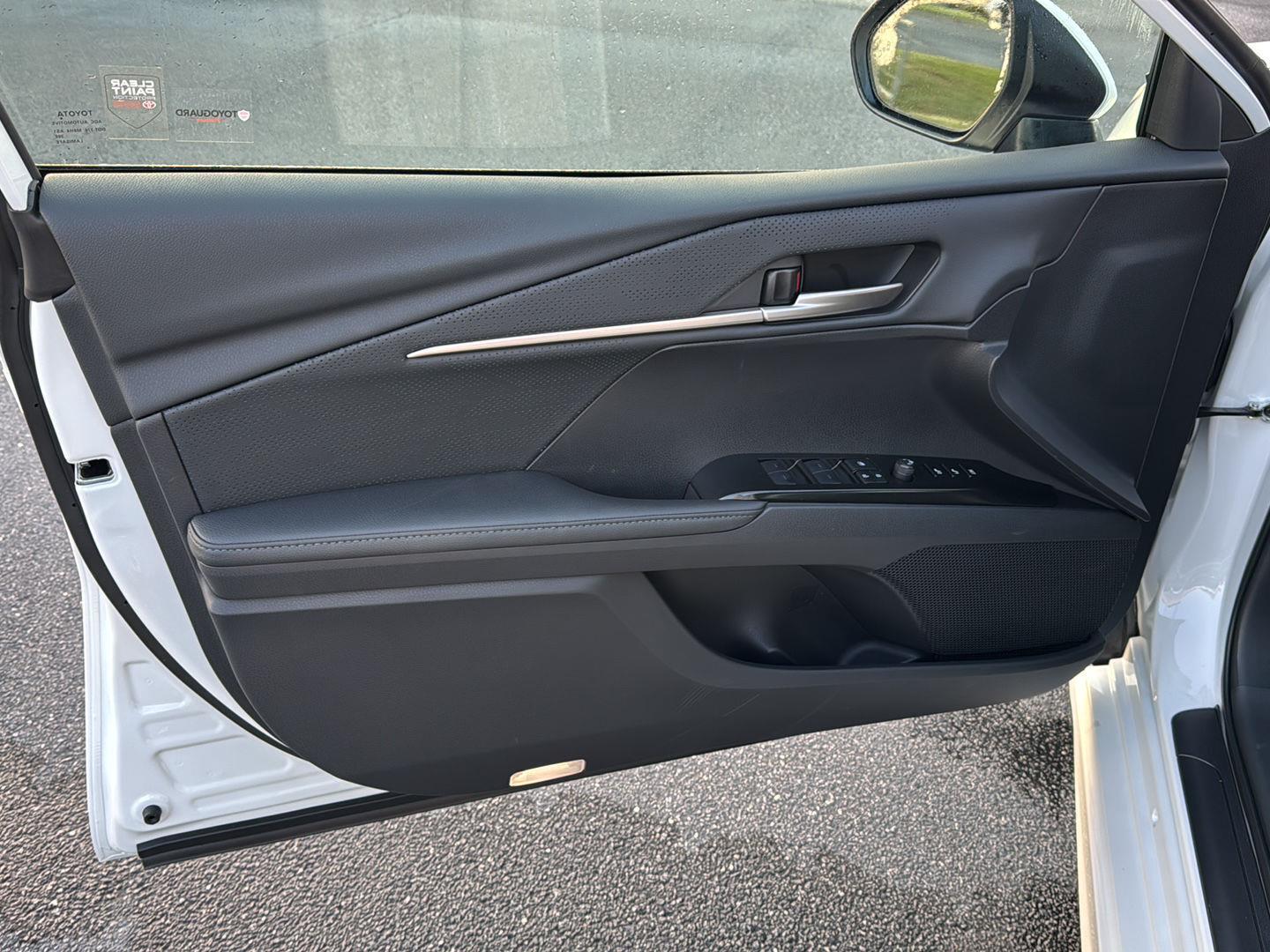 2026 Toyota Camry XSE photo 14