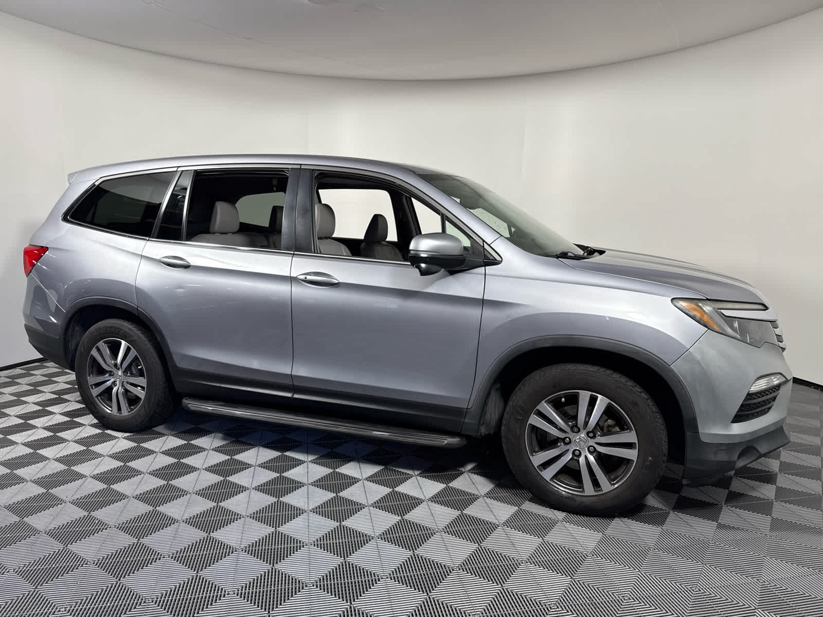 2018 Honda Pilot EX-L photo 9