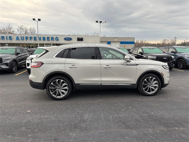 2022 Lincoln Nautilus Reserve's photo